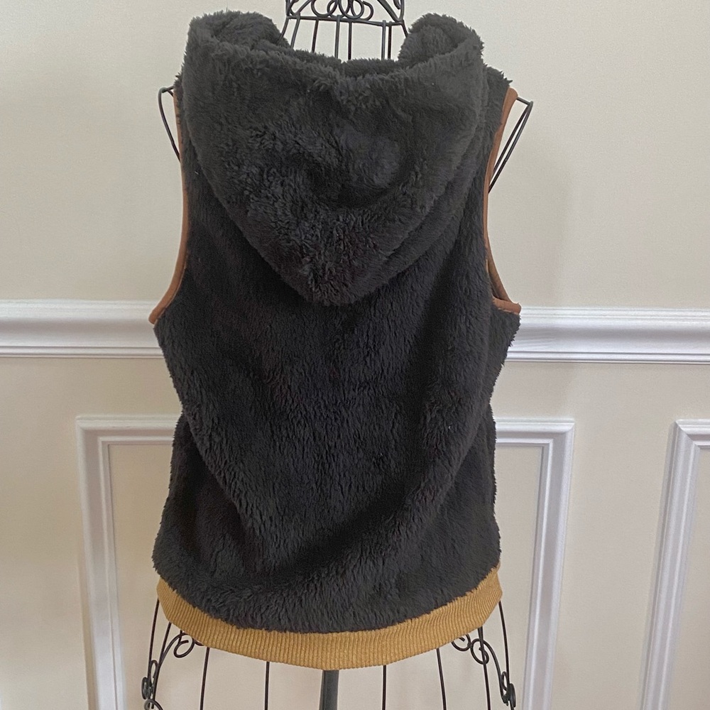 Style Rack Black Hooded Zip Front Fleece Vest - Picture 6 of 11